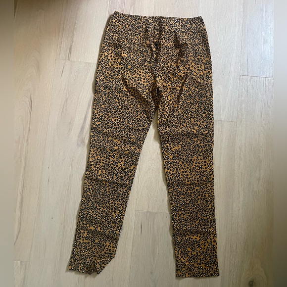WHO WHAT WEAR Cheetah Print Pants - Picture 3 of 5